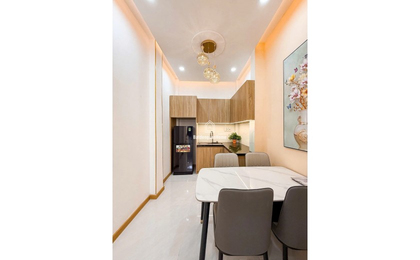 D2093 ⚡️ nhà 2/ Lê Lợi Gò Vấp, SHR, Vuông, 3 tầng, 4.x tỷ